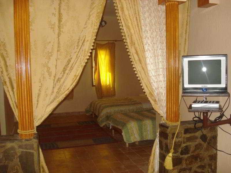 Auberge Kasbah Meteorites Alnif Buitenkant foto